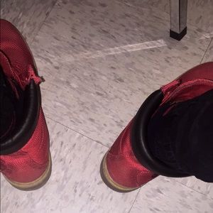 Meet your Posher, Levi